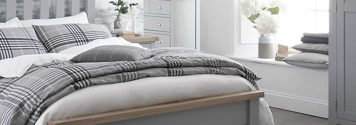 Single bedsteads